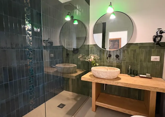 Dimora Dei Marchesi בית הארחה