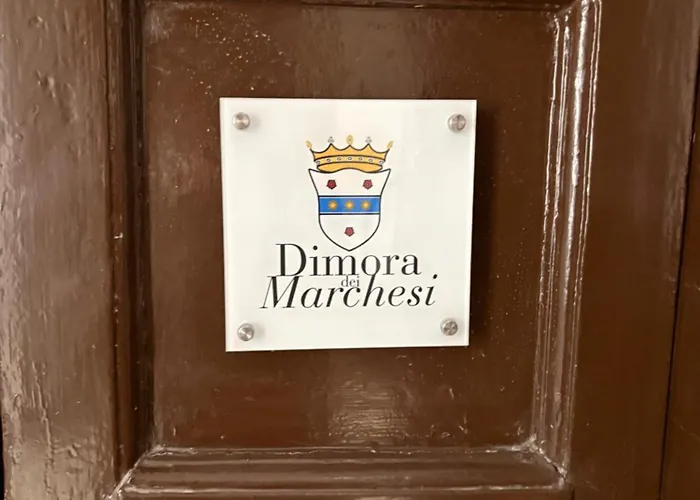 Dimora Dei Marchesi בית הארחה 4*